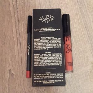 Kylie Cosmetics Makeup - Kylie matte liquid lipstick and liner Kylie Cosmetics Makeup - Kylie matte liquid lipstick and liner